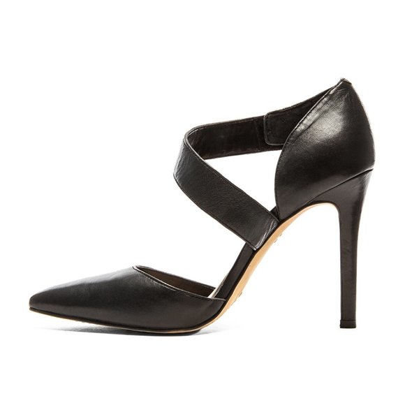 Vince Camuto Shoes - Vince Camuto Leather Carlotte Heels in Black